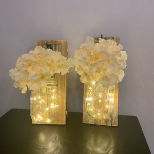 Hanging rustic flowers with mason jar